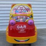 Детска клатушка с монети – цветна количка