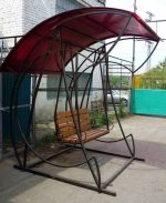 Метална конструкция - Люлееща пейка