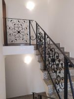 Парапет за вътрешни стълби